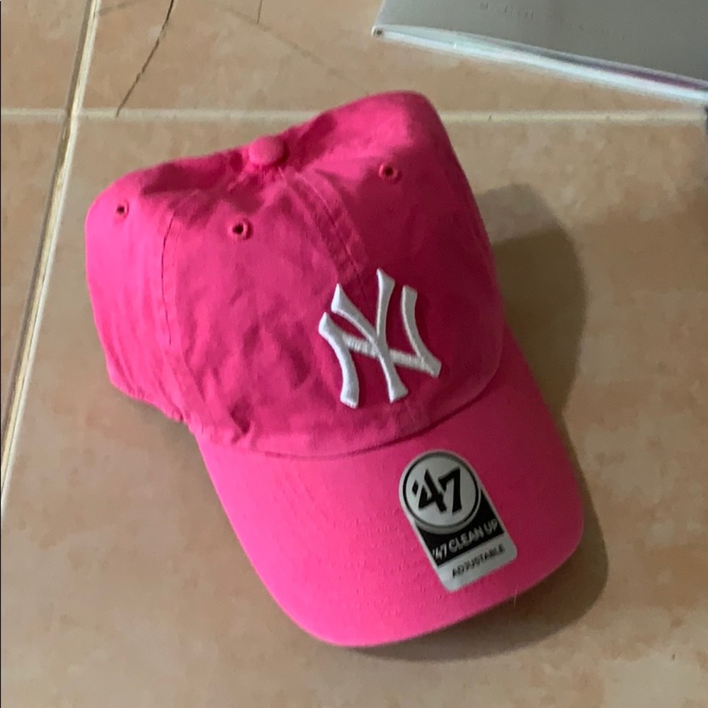Hot pink NY hat